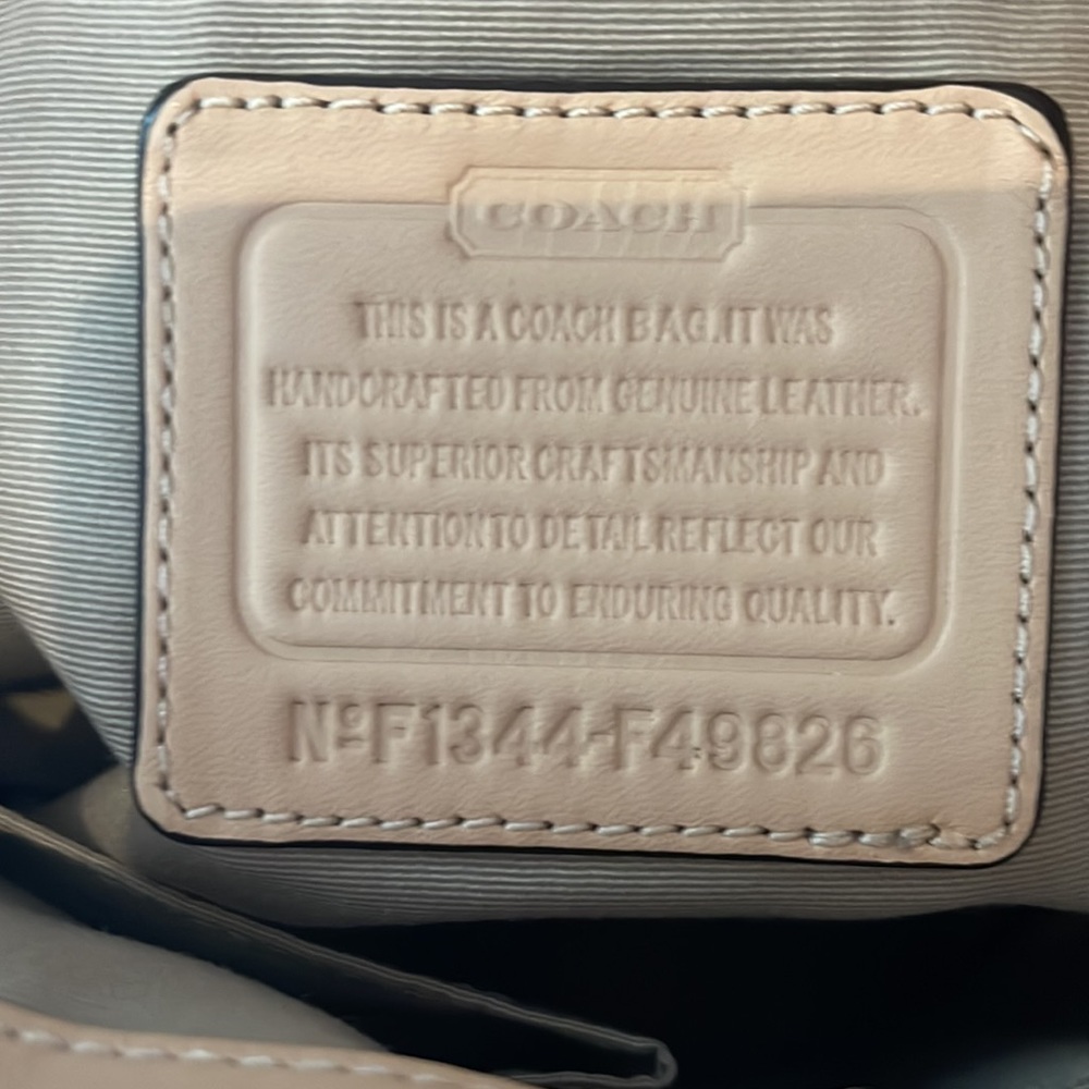 Authentic Coach Tote - Picture 2 of 5